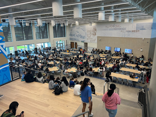 The commons is still busy during lunch, chiefly because freshmen and sophomores are required to stay on campus right now. 
